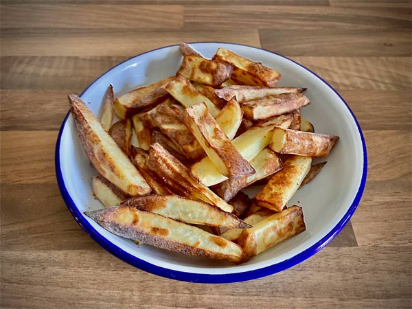 Handcut chips cook in under 15 minutes in the Cosori TurboBlaze. Photo © Vegan Food & Living