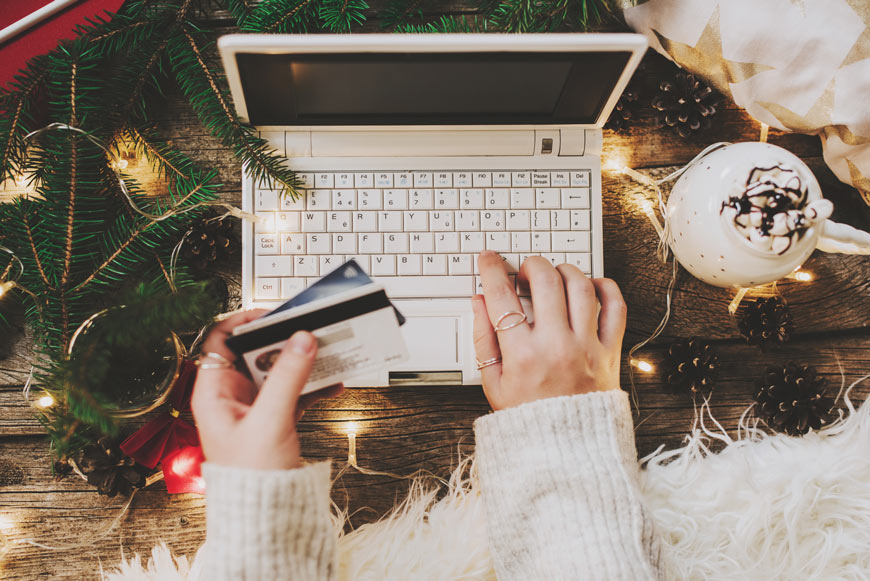 10 easy steps to help you save money this Christmas