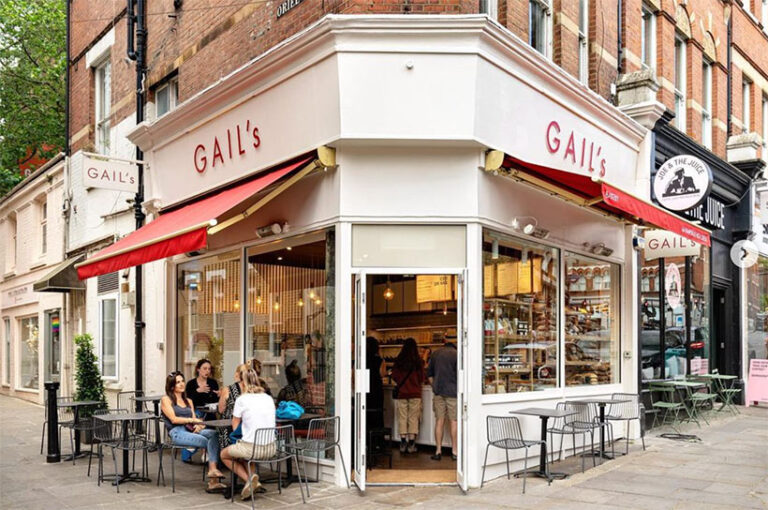 The vegan dish, featuring JULIENNE BRUNO's Superstraccia cheese, will be available at over 100 Gail's locations. Photo courtesy of @gailsbakery via Instagram