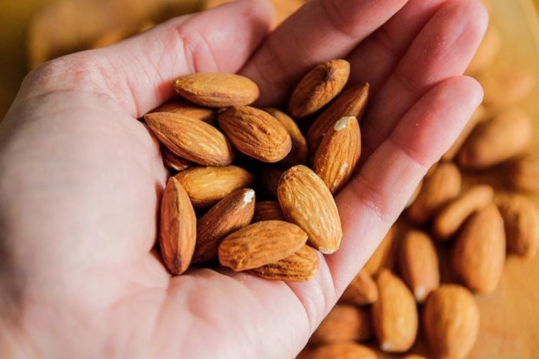 All fortified almond milks have calcium, 120 milligrams per 100 millilitres, and almonds are also an excellent source of calcium. Photo © Kinga Krzeminska via Getty Images