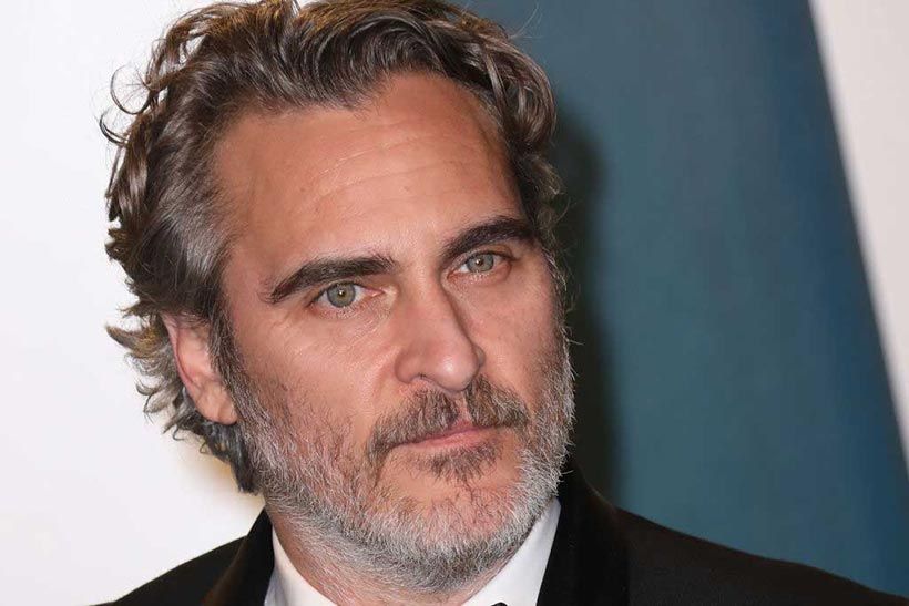 Joaquin Phoenix at the Oscars - vegan celebrities