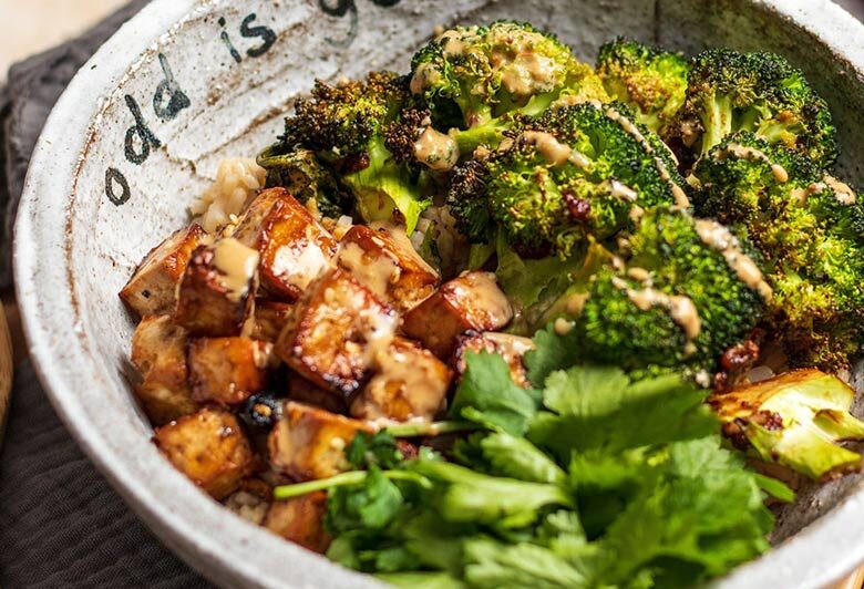 Healthy vegan lunch ideas - Miso roasted broccoli tofu