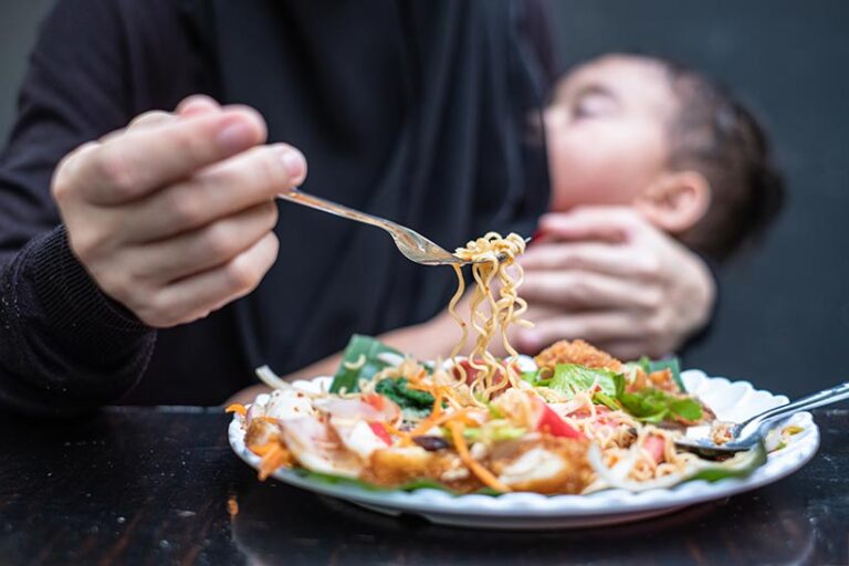 When breastfeeding, it's important to feed yourself well so you can feed your baby. Photo © phoderstock via Adobe Stock