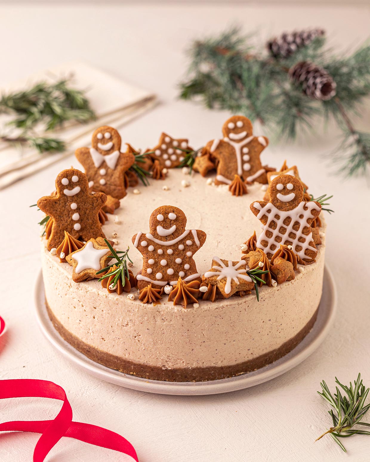 No-Bake Cinnamon and Gingerbread Cheesecake