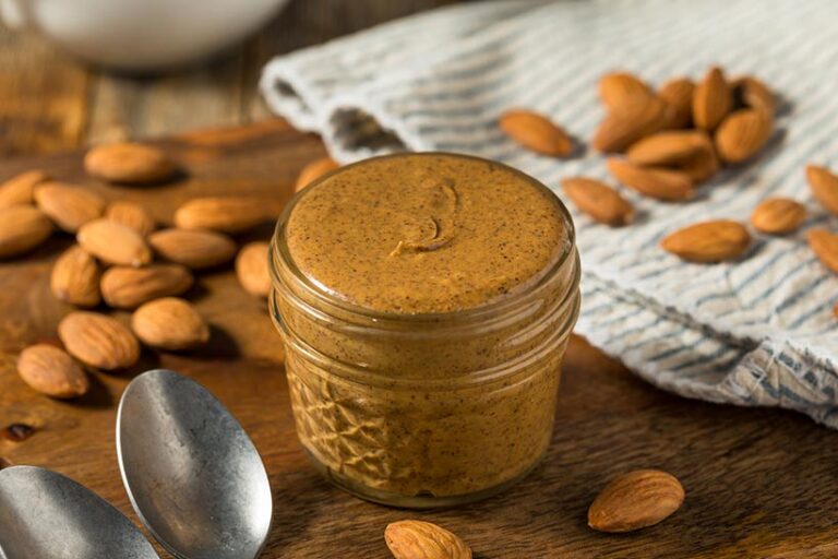 The healthy fats in almonds help your body to absorb the immunity-boosting vitamin E. Photo © bhofack2 via Getty Images