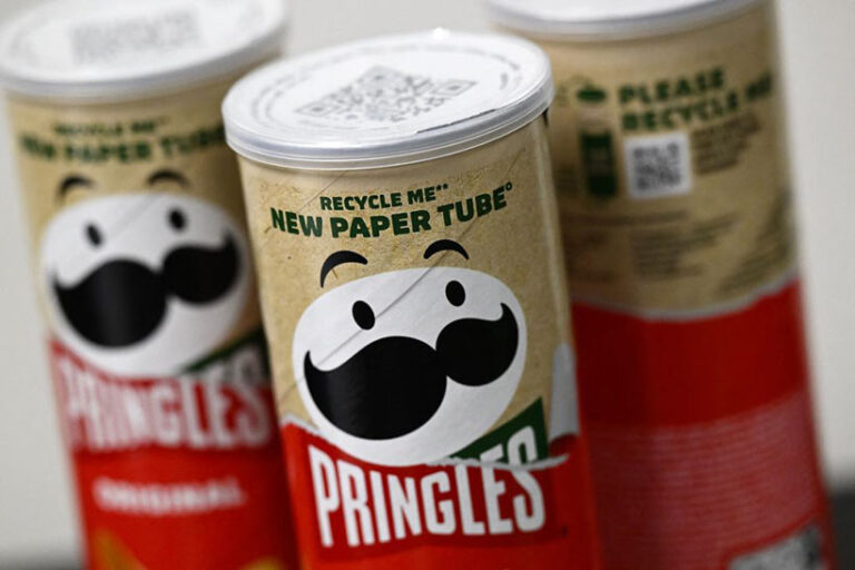 After recipe changes, only ready salted Pringles are suitable for vegans. Photo © DIRK WAEM via Getty Images