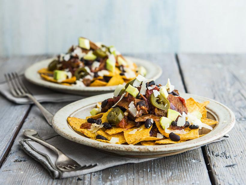 Seitan & Black Bean Chilli Nachos