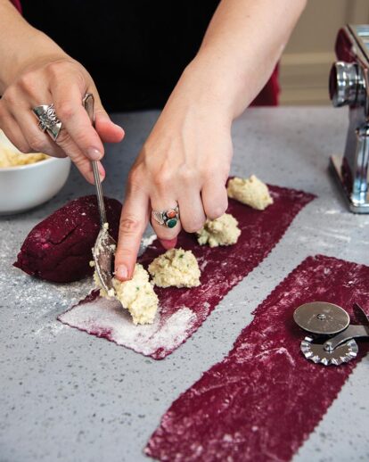 Step 6 - filling the pasta sheets