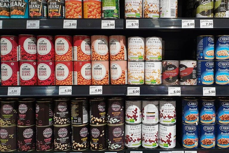 Tinned beans and lentils are ideal for a speedy, protein-packed meal suitable for gluten-free vegan diets. Photo © ityuan via Adobe Stock