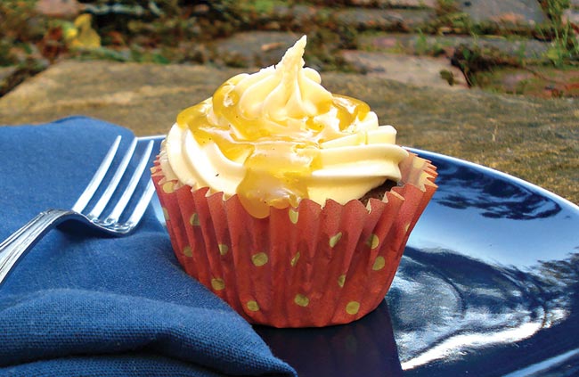 Vegan Apple Cinnamon Cupcakes 