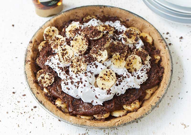 Vegan banana cream pie