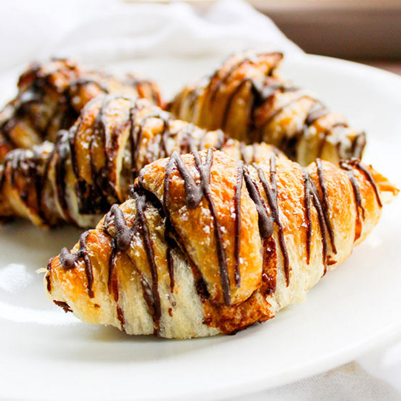 Vegan chocolate hazelnut croissants