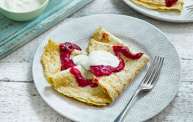 Vegan Berry Crêpes