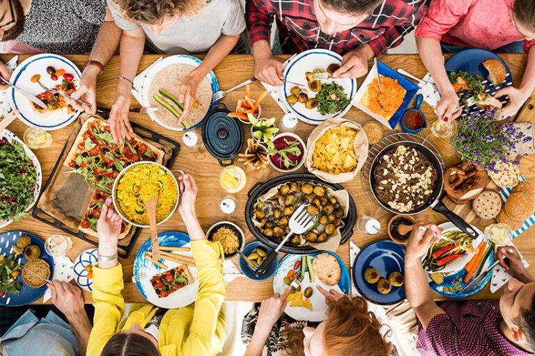 Vegan meals are delicious and varied, ranging from indulgent junk food to wholesome and nutritious dishes. Photo © Photographee.eu via Adobe Stock