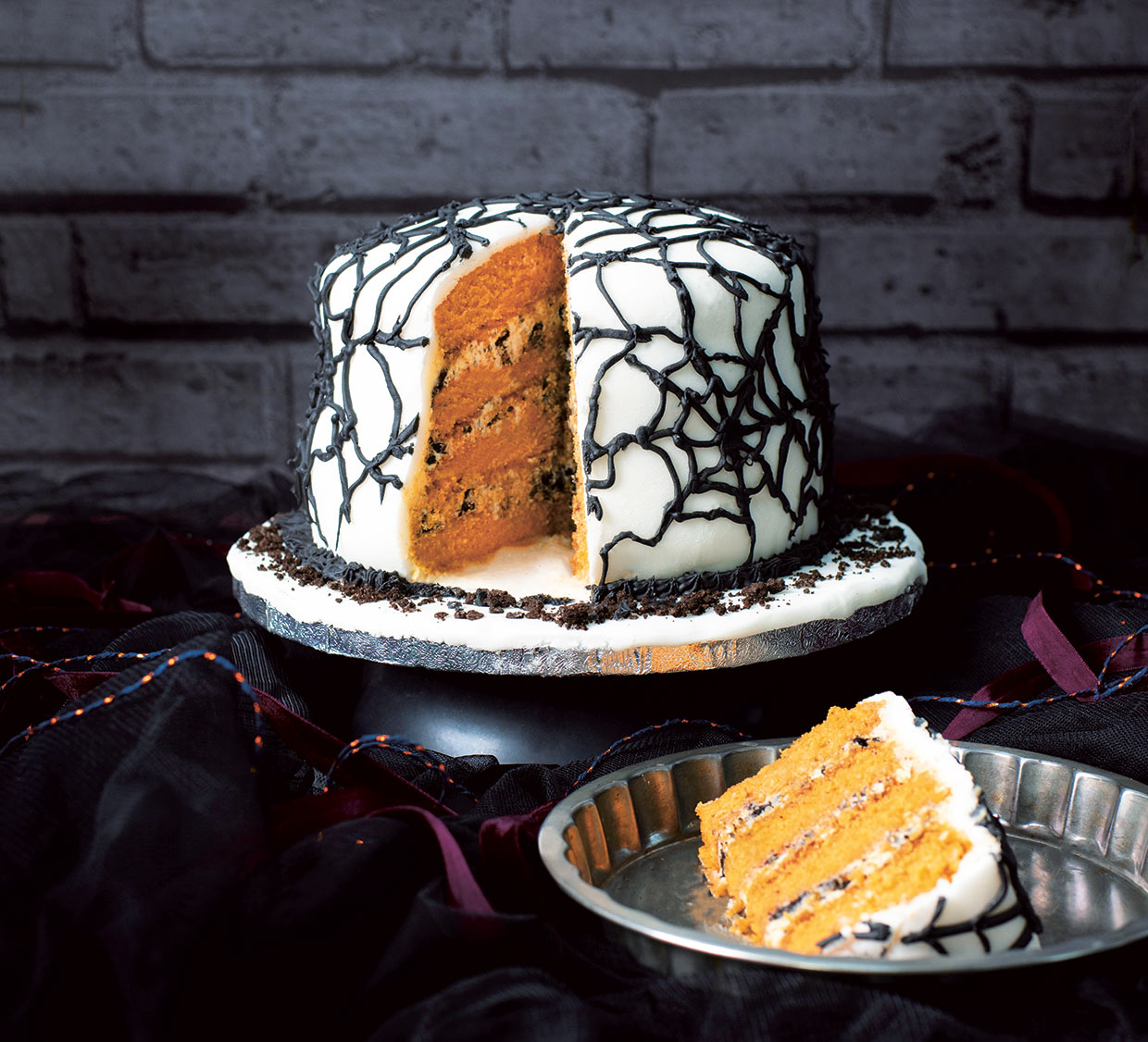 This Halloween Spider Web Cake with Oreo Buttercream is a spooktacular show-stopper