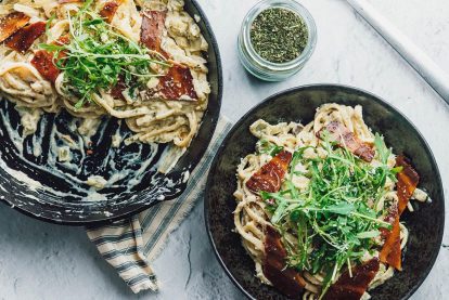 Vegan Italian carbonara with bacon