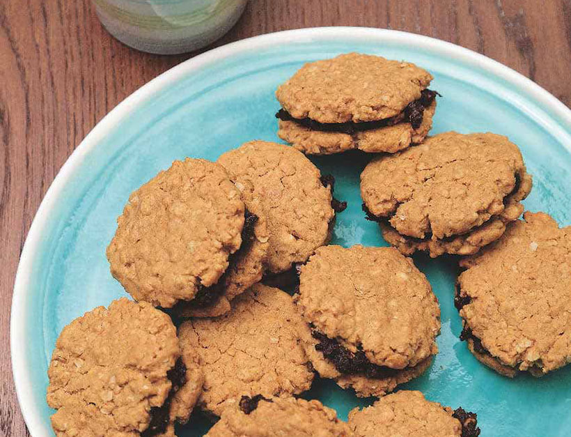 Crunchy Vegan Peanut Butter Sandwich Cookies