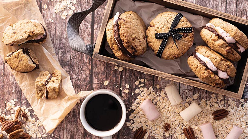 Vegan Pecan & Oat S’mores Cookies 