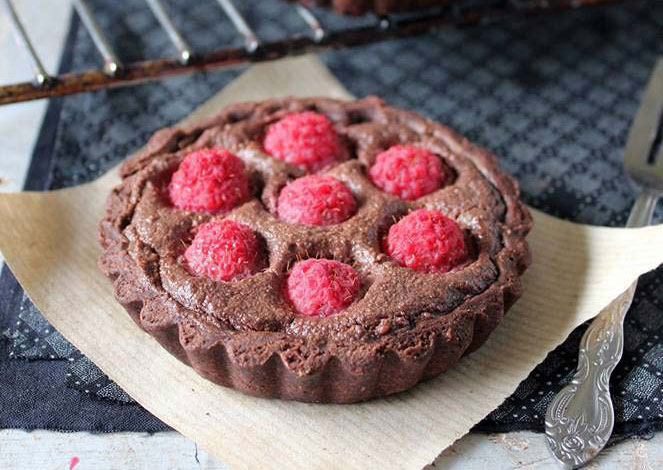 Raspberry, Chocolate & Almond Tartlets 