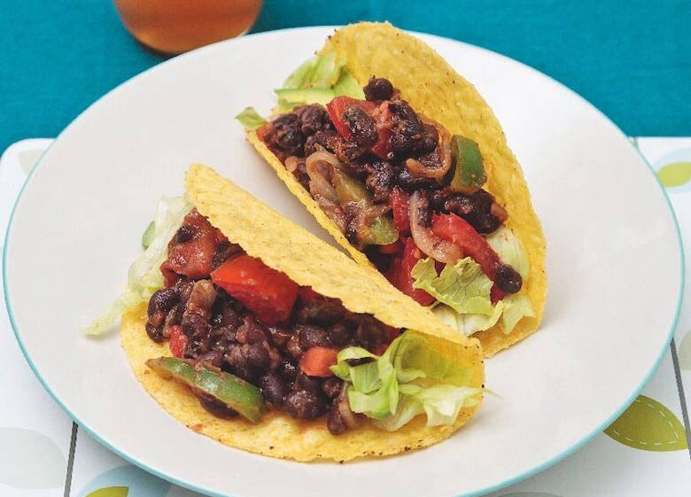 Vegan spicy black bean tacos are one of our favourite vegan lunch recipes