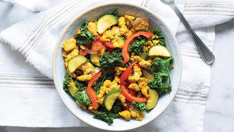 Vegan Tempeh Scramble with Vegetables 