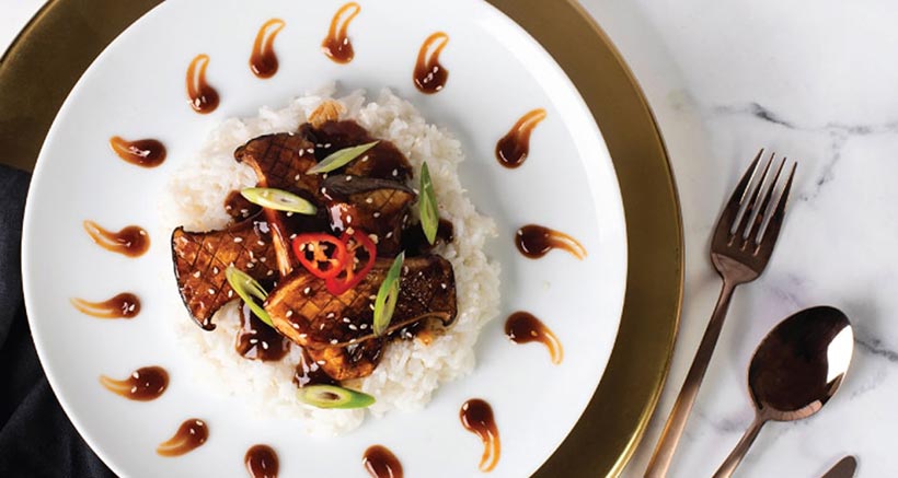 Vegan Teriyaki-Glazed King Oyster Mushrooms with Sticky Rice are one of our favourite cheap vegan meals