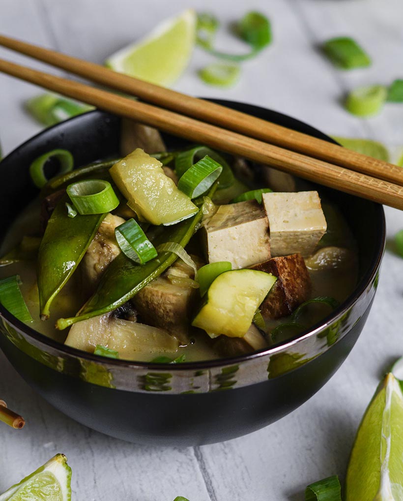 Spicy Vegan Thai Green Curry Recipe - quick vegan meals