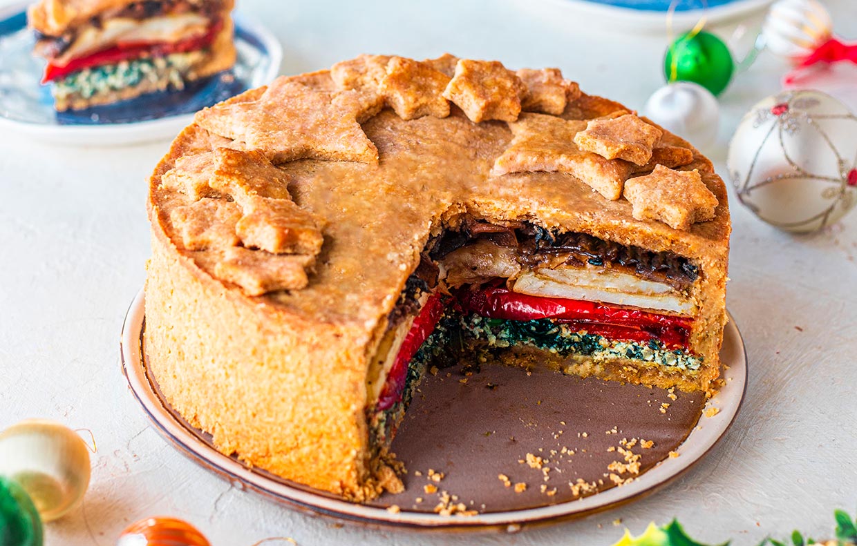 30 vegan pie recipe ideas: Sweet & savoury plant-based pies