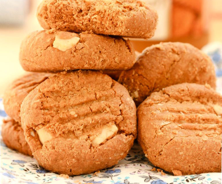 Vegan White Chocolate Biscoff Cookies