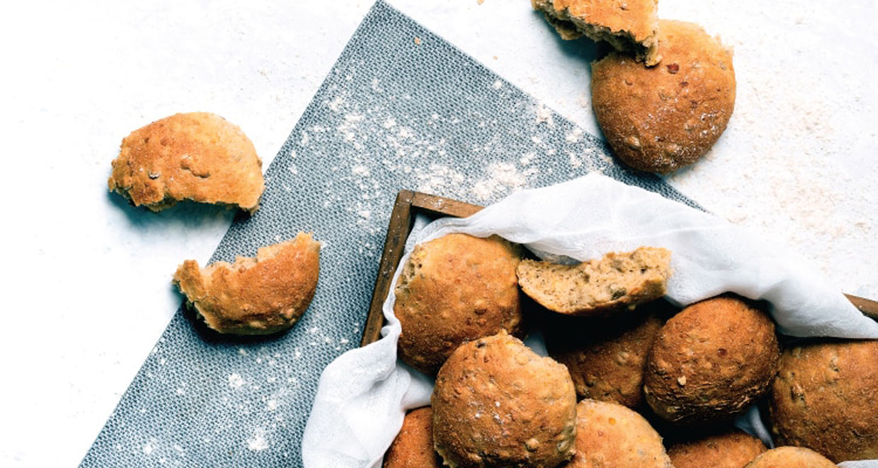 Wholemeal Vegan Lentil Bread Rolls