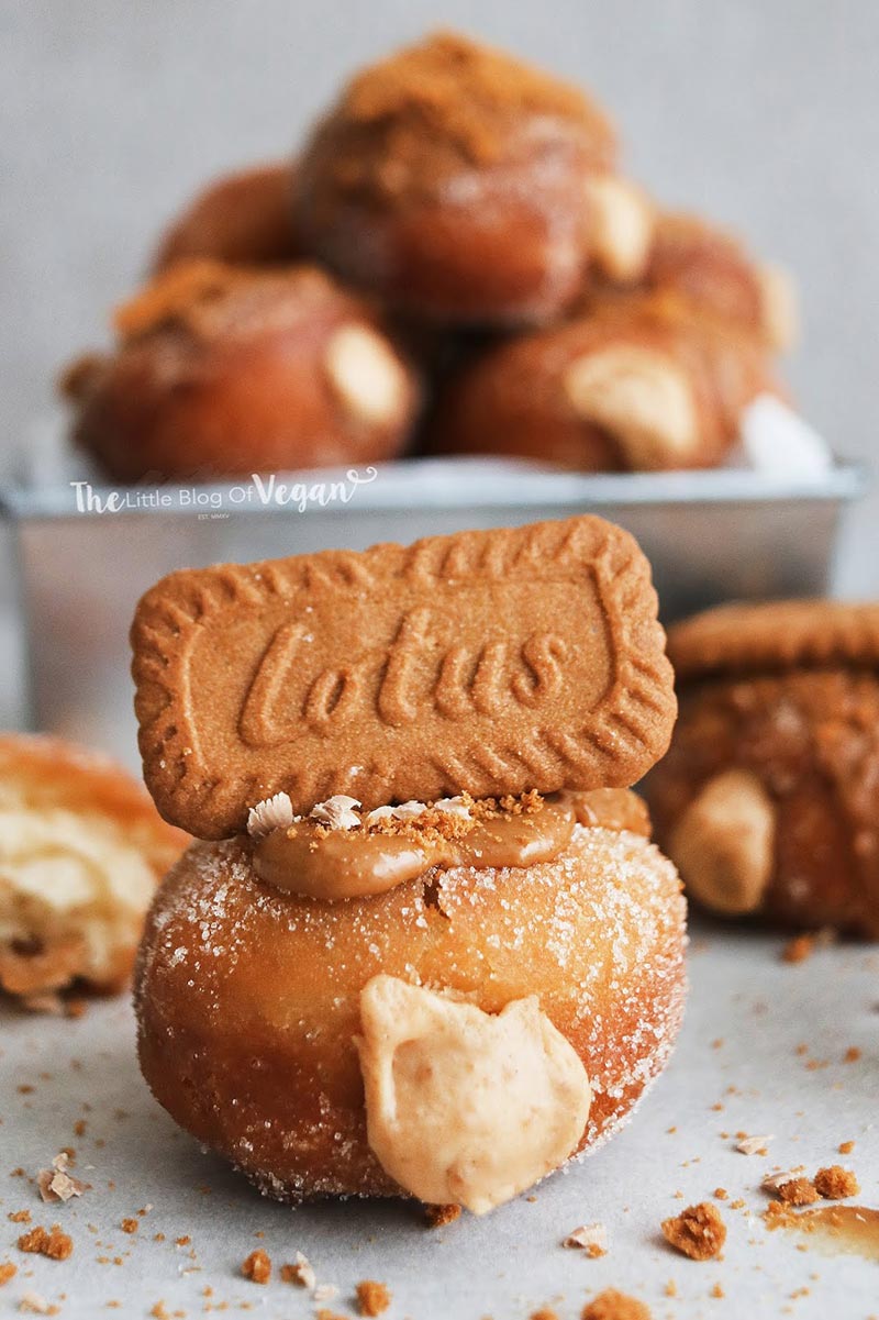 Easy Biscoff Doughnuts